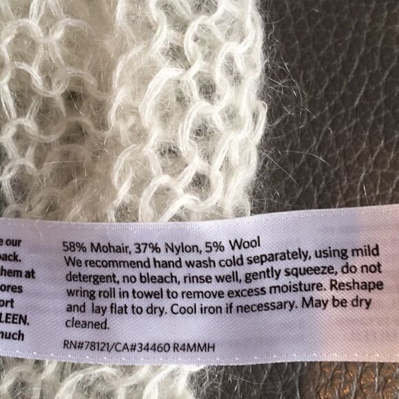 New Eileen Fisher Italian yarn ultra light weight sweater Creamy Ivory Large - Picture 12 of 16